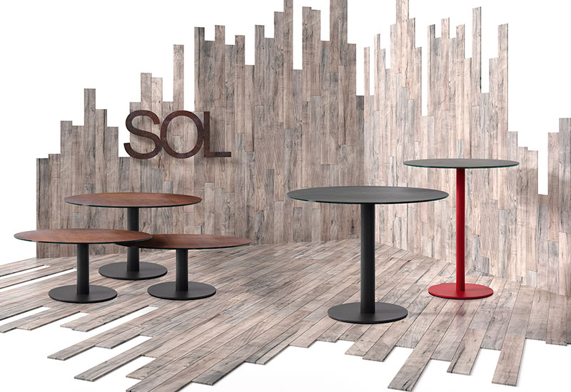 SOL coffee table. Ceramic top / steel legs.