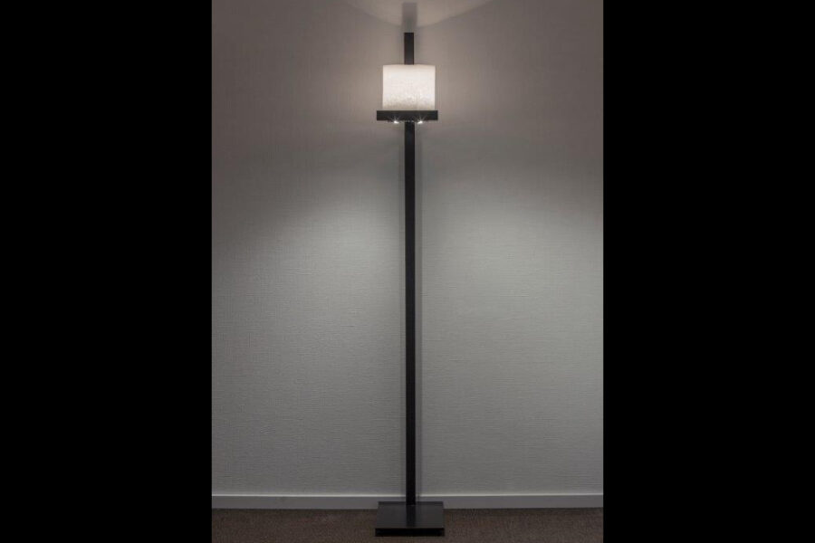 CANDLE FUSION floor lamp. Height 147 cm. Adjustable LEDs. Built-in dimmer.