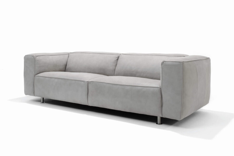 REPLAY modular sofa. Made to order sofa, designed and crafted according to your exact requirements. Straight or sectional.