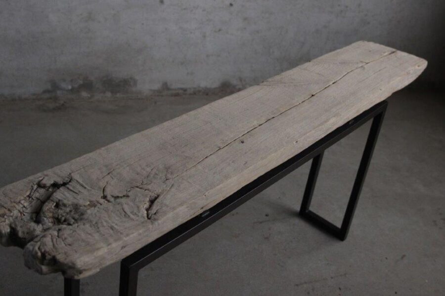 1591120 (166 x 29 cm) old wood sidetable